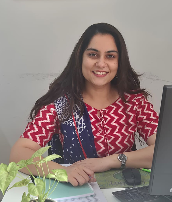 Dr. Solmaz Husain
